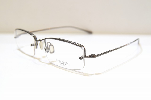 OLIVER PEOPLES-0171