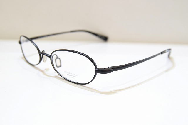 OLIVER PEOPLES-0172