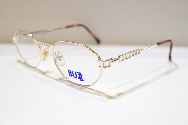 BUZZ-1