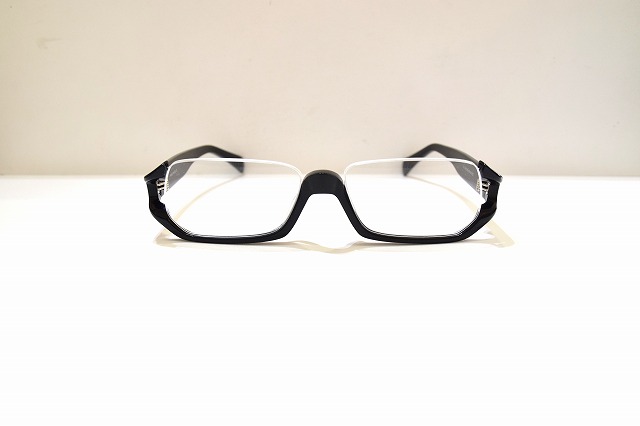 Hand Made-013