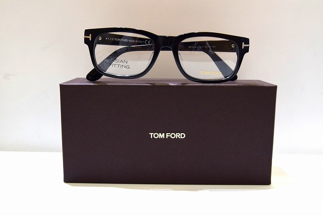 TOM FORD-010