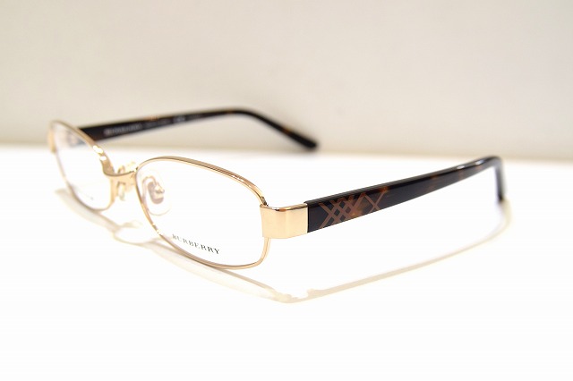 BURBERRY-056
