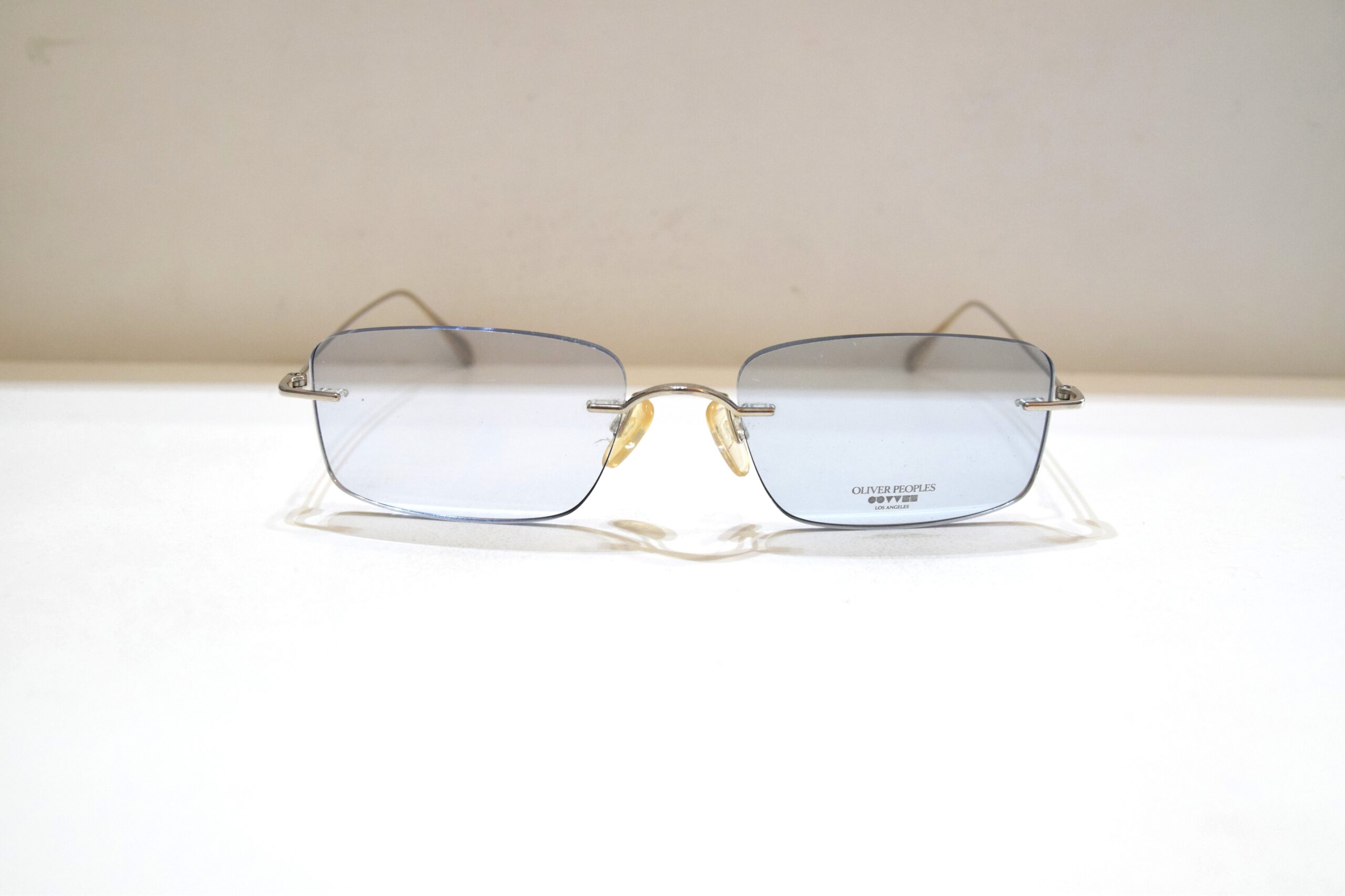 OLIVER PEOPLES-0181