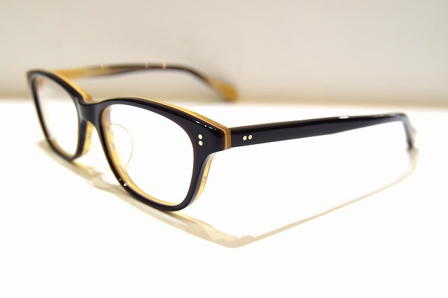 OLIVER PEOPLES-0184