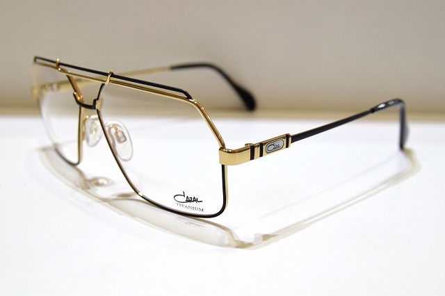 CAZAL-0243