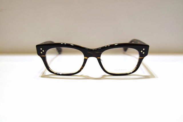 OLIVER PEOPLES-0185